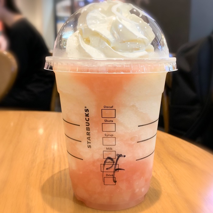 ピーチオンザビーチフラペチーノ レビュー