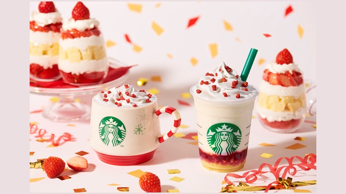 スタバ新作 まるでクリスマスケーキのようなフラペチーノが登場 カロリーも紹介 スタバに暮らす