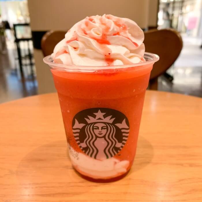 ゴロッとイチゴ フラペチーノ