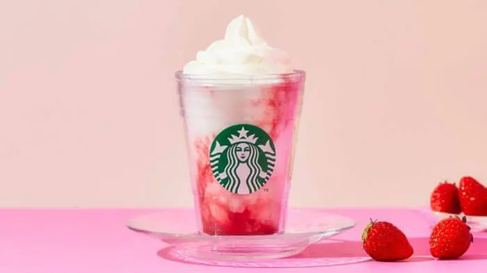 スターバックスいちごフラペチーノ