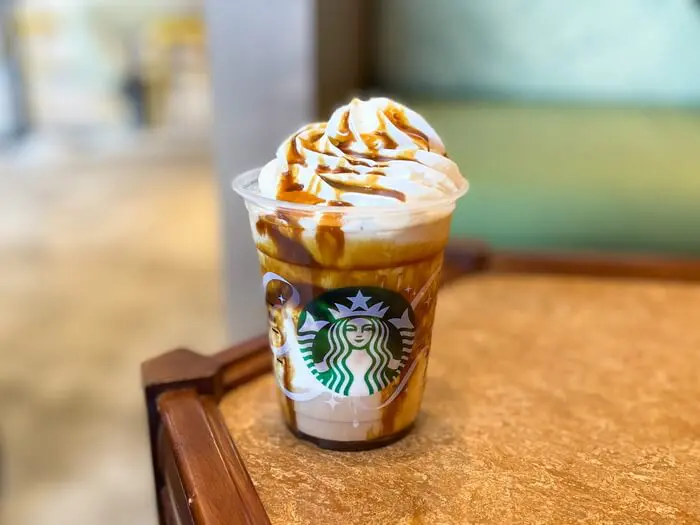 ほうじ茶 meets キャラメルクリームフラペチーノ