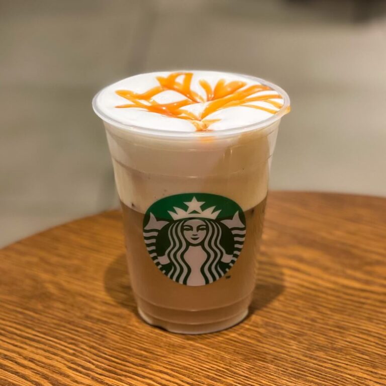 【スタバ】トリプルエスプレッソラテのおすすめカスタム5選｜カロリーや値段も スタバに暮らす