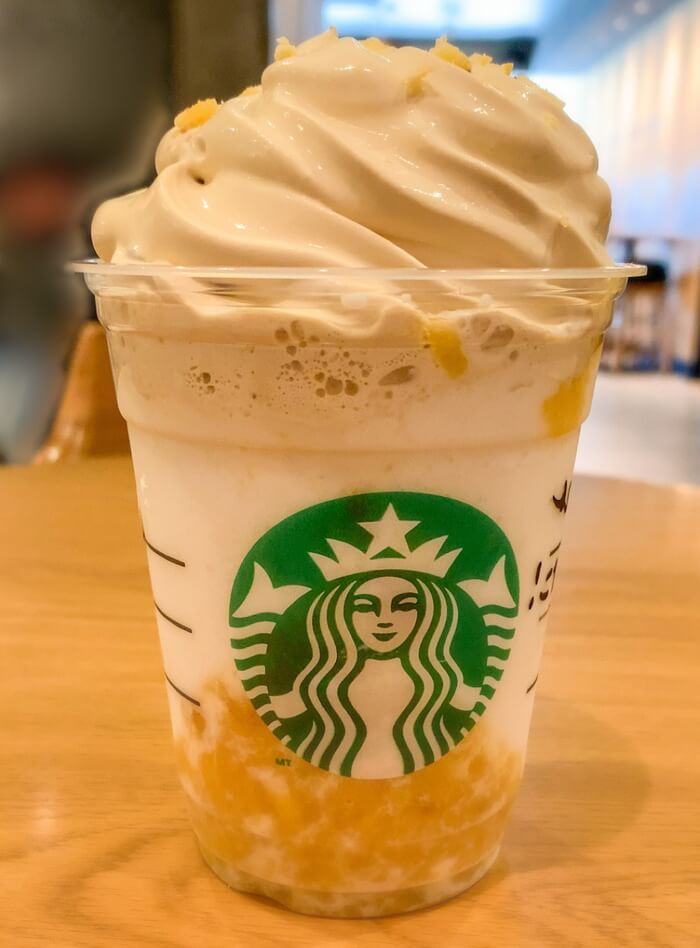 バナナンアーモンドミルクフラペチーノ