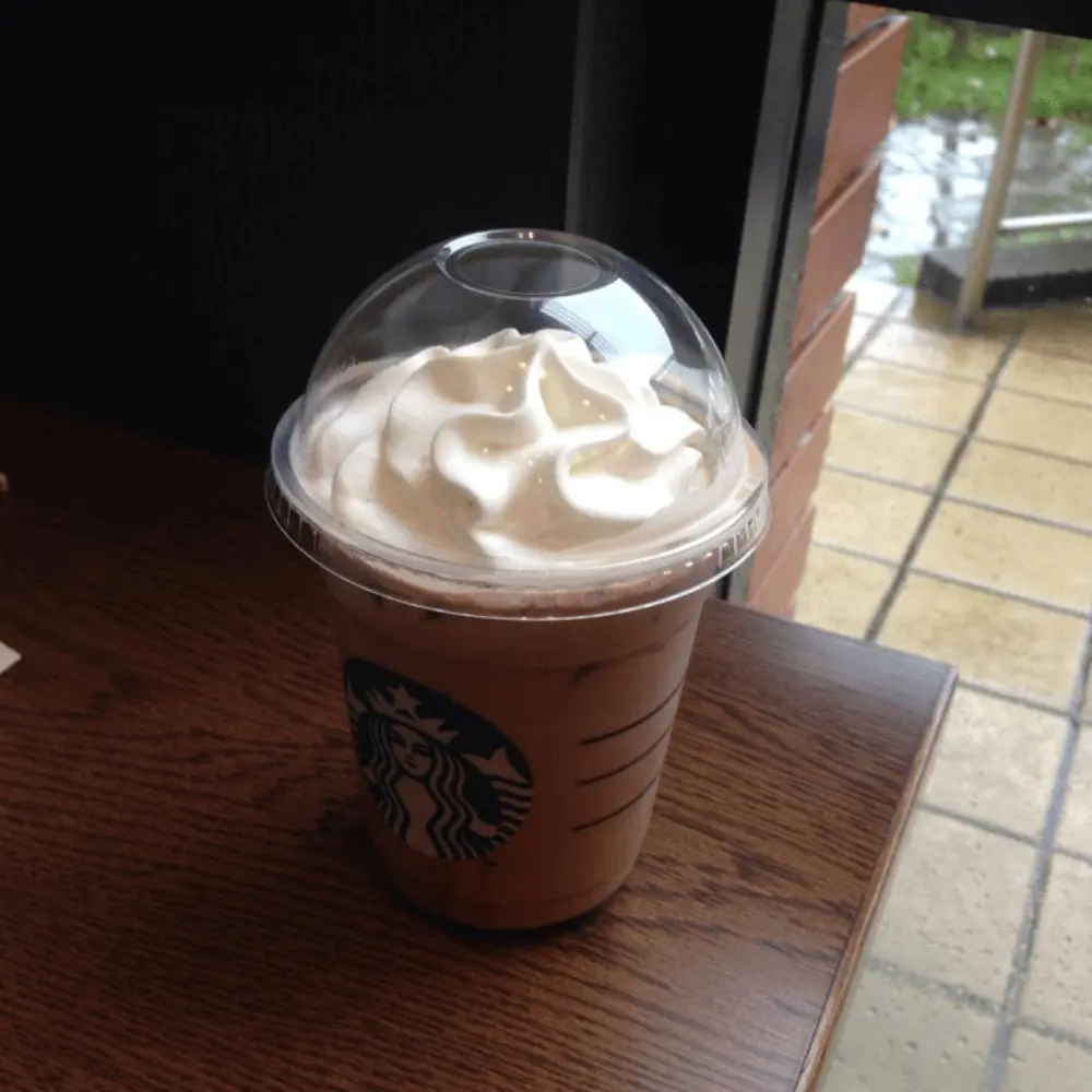 スタバ ココアのおすすめカスタム7選 カロリーや値段も スタバに暮らす スタバ ココアのおすすめカスタム7選 カロリーや値段も スタバに暮らす